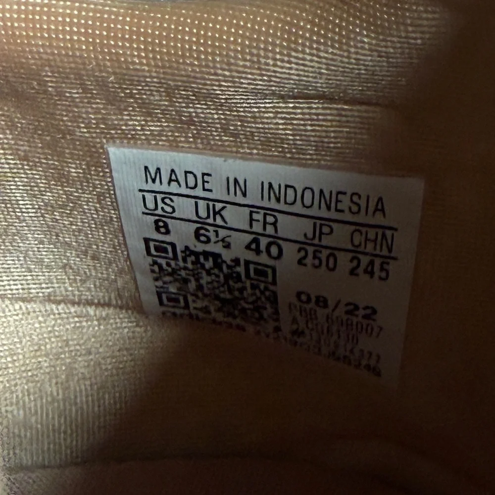 Adidas Swift Run Sneakers Size 8